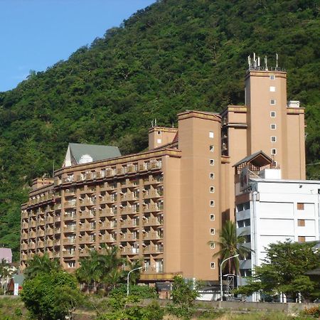 Fujiyeh Chipen Hot Spring Resort Wenquan Exteriér fotografie